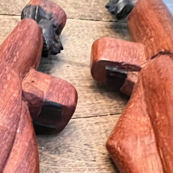 Hand Carved Wooden Nativity Tribal Set of 12 Jesus Mary Joseph Kings Christmas - Picture 13 of 16